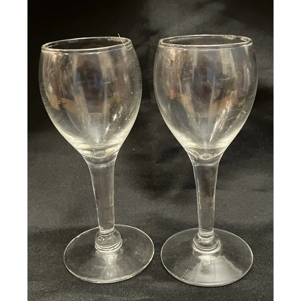 VTG 2 Seamless Elongated Stem Tulip Hand Blown Wine Glasses Cordials Liqueurs